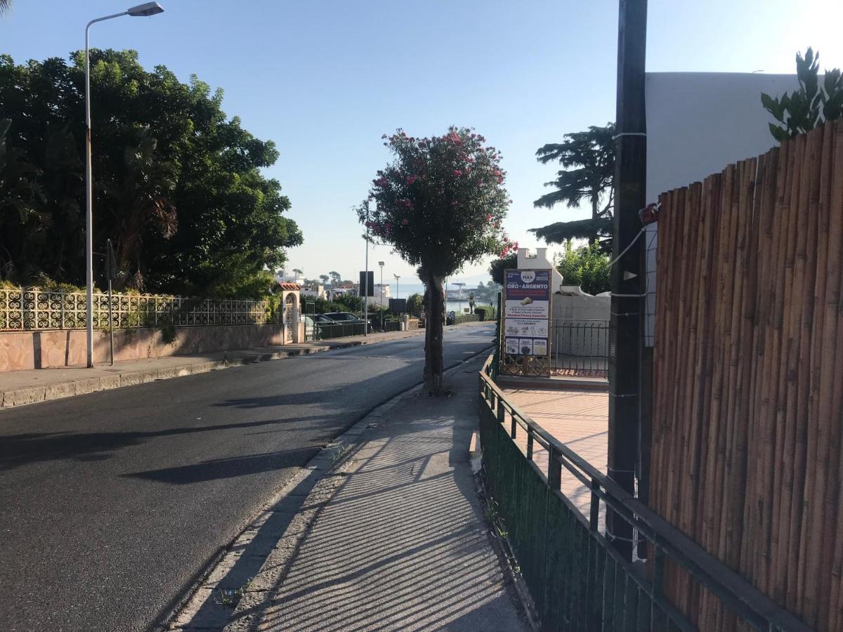 La Casetta Al Porto Di Ischia Exterior photo